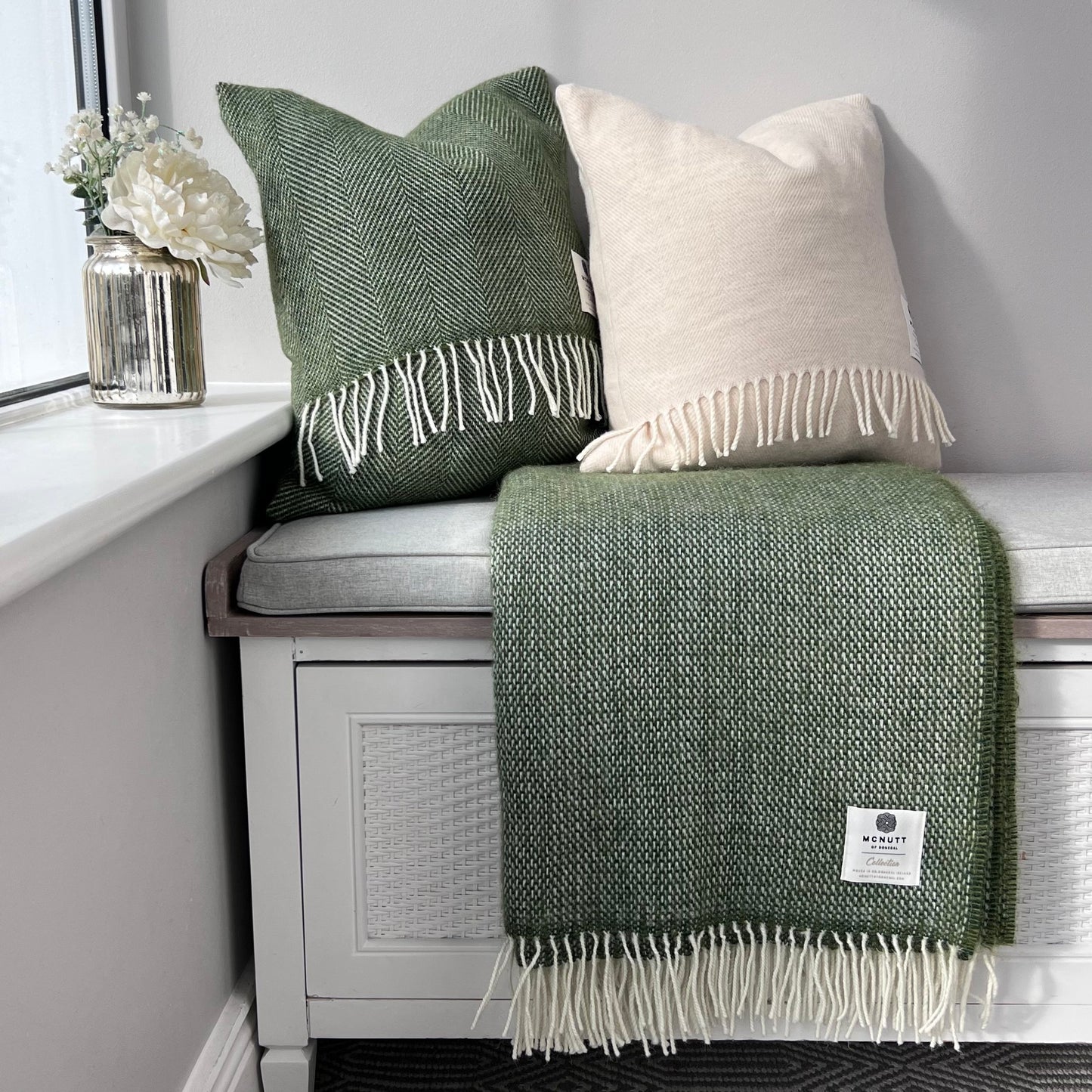 Merino Square Cushion 40x40cm)