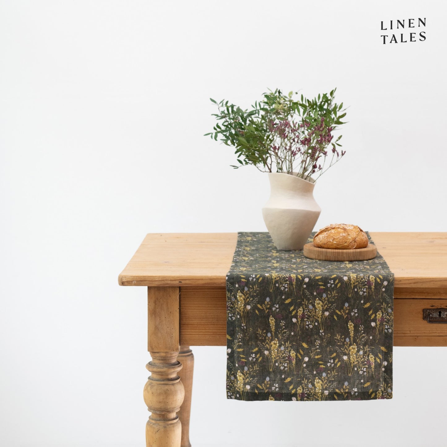 Table Runners 40x200 (MOQ Sets of 3)