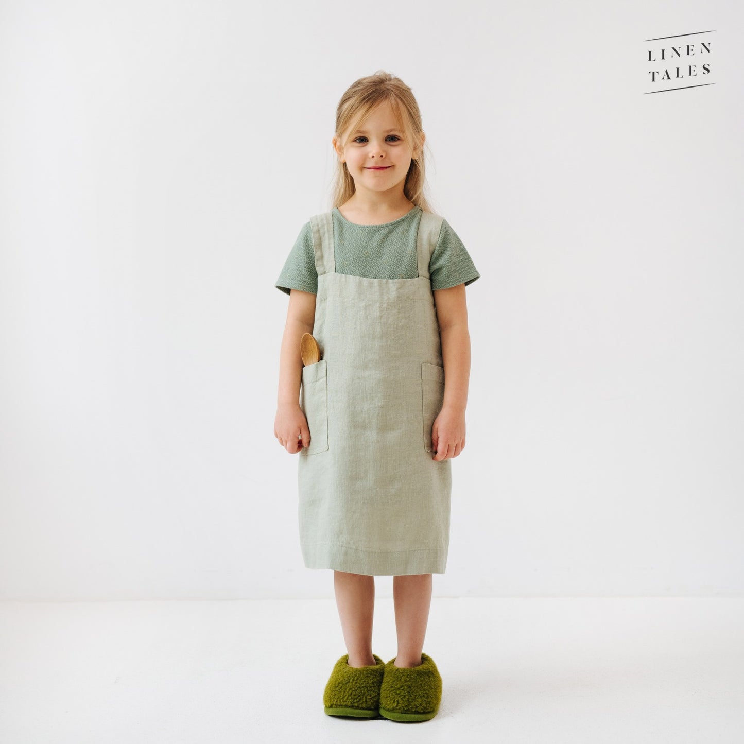 Kids: Pinafore Apron (MOQ Sets of 4)