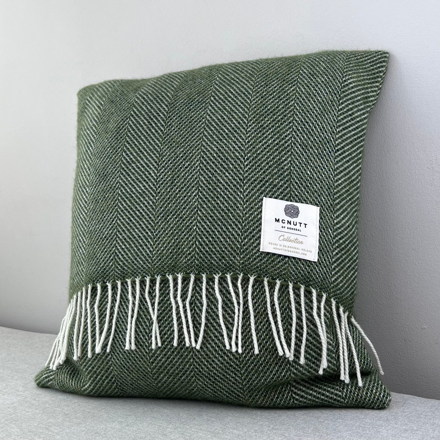 Merino Square Cushion 40x40cm)